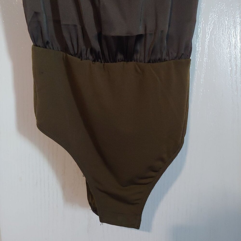 Blu Pepper Silky Cami Bodysuit Olive V-Neck Lacy Hippie Festival M Adjustable - Picture 6 of 11